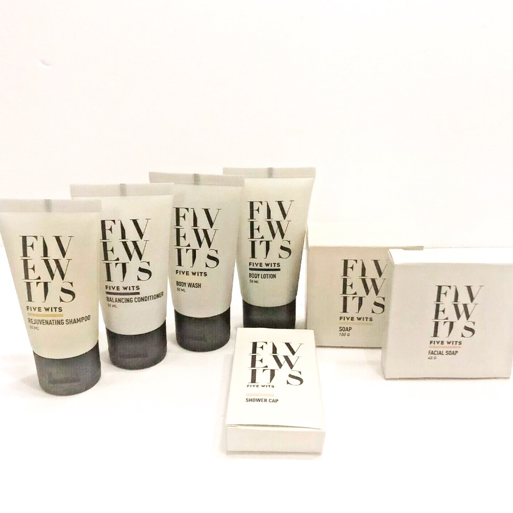 Five Wits Cosmetic Beauty Travel Kit
